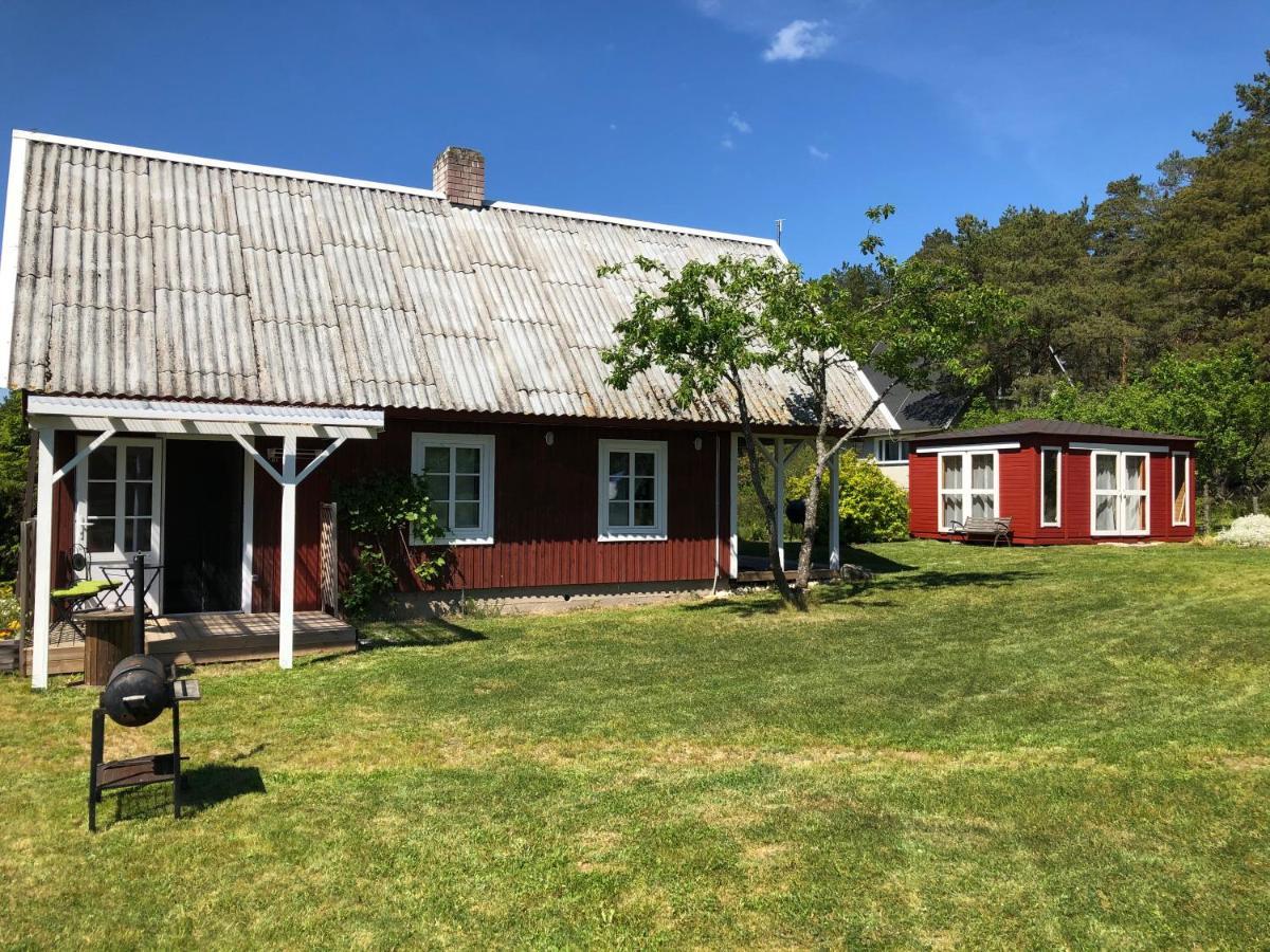 Sarapuu Puhkemaja Villa Hullo Exterior photo